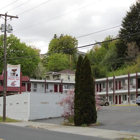 American Travel Inn Pullman Bagian luar foto